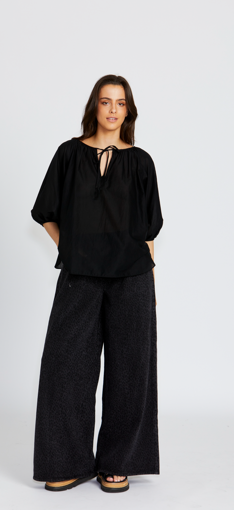 RAYNE TOP BLACK