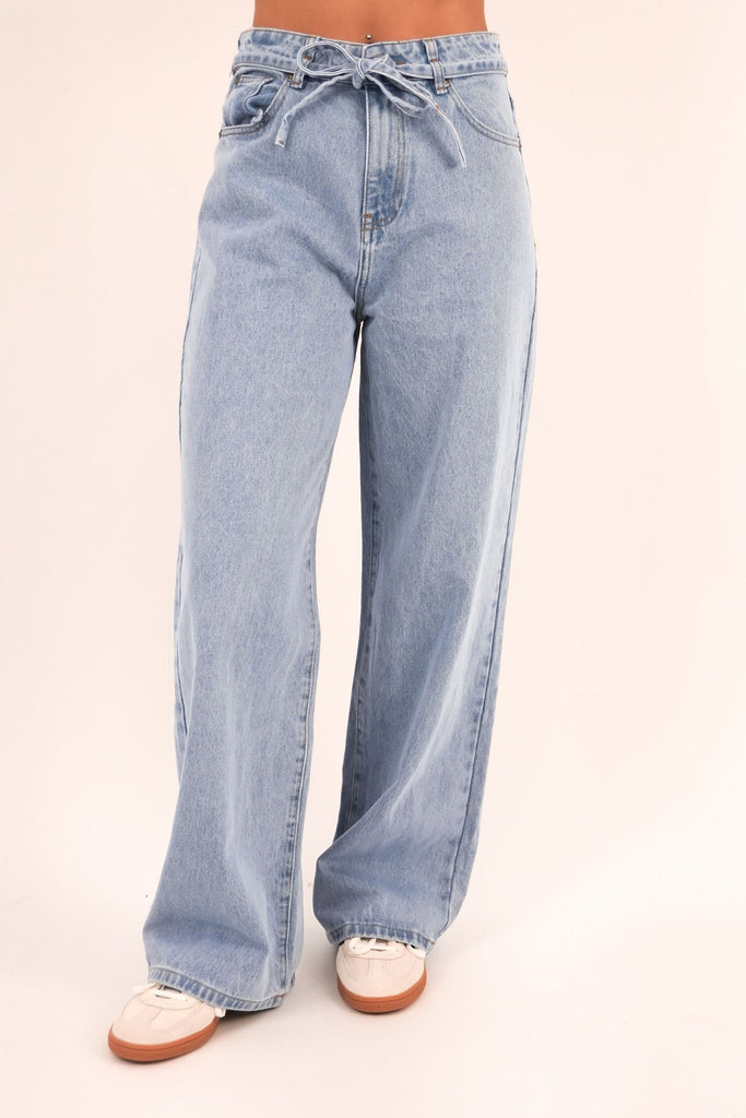 GIA HIGH RISE BAGGY JEAN LIGHT BLUE
