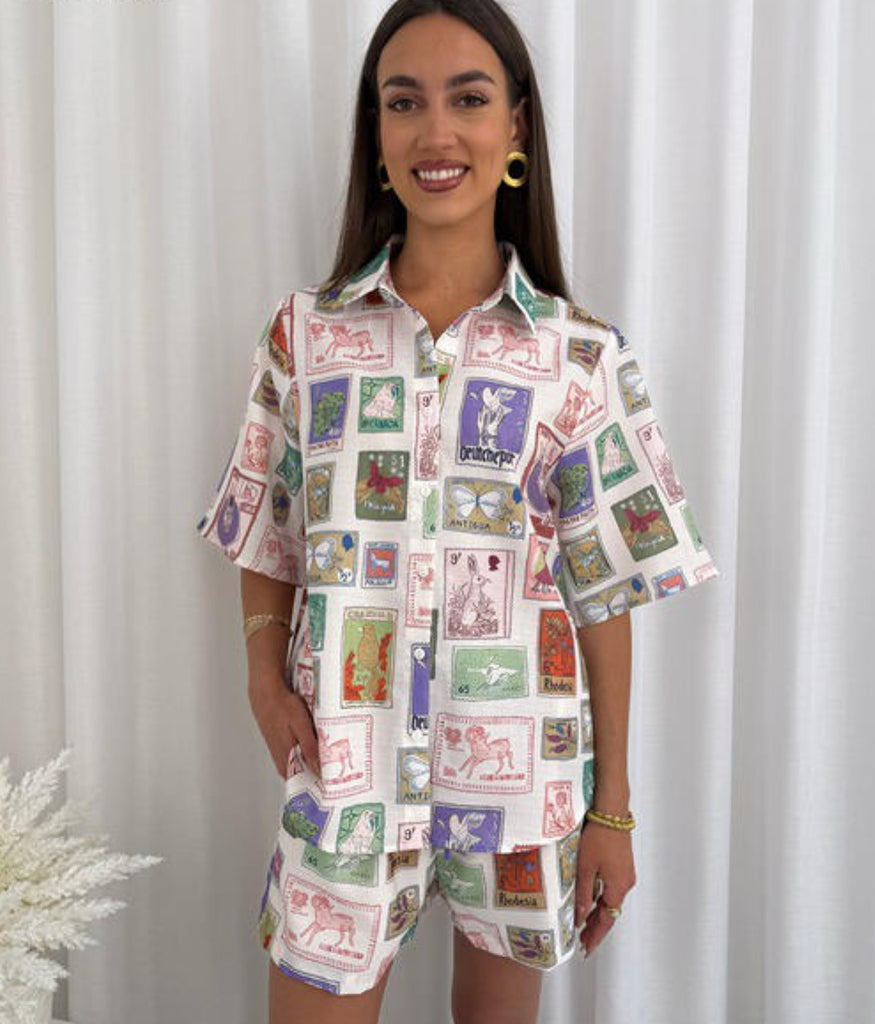 Carlo Linen  Set Postcard Print